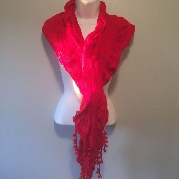 NWT Beautiful Red Knitted Scarf - Picture 2 of 6